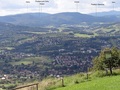 Panorama z Miejskiej Góry w Limanowej. Fot. Jerzy Opioła, źródło: https://commons.wikimedia.org/wiki/File:Prze%C5%82%C4%99cz_pod_Ostr%C4%85_BW_50.JPG, dostęp: 30.09.2015
